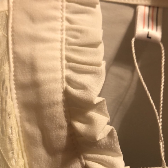 Detailed Women Blouse - Picture 7 of 8